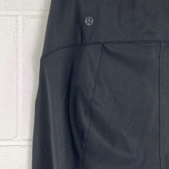 Lululemon women’s here to there HR black 7/8 pull on pant size 8 - Picture 5 of 6